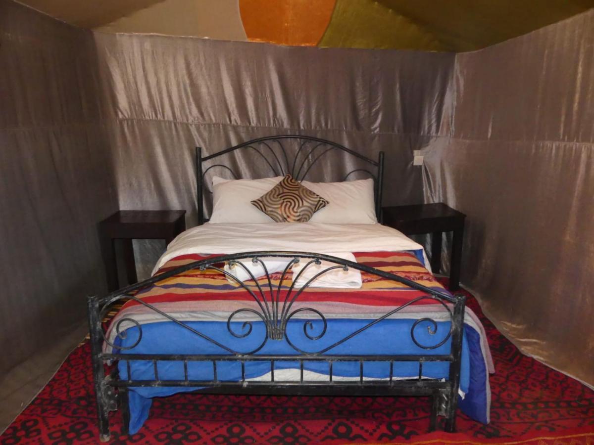 Overnight Desert Camp Мерцуга Екстериор снимка
