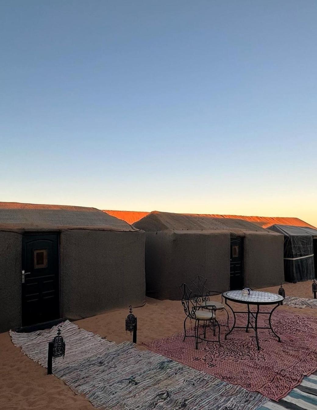 Overnight Desert Camp Мерцуга Екстериор снимка