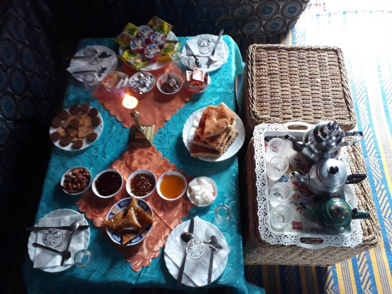 Overnight Desert Camp Мерцуга Екстериор снимка