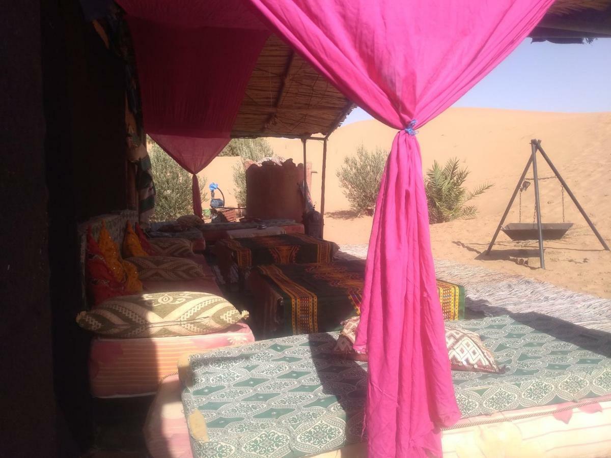 Overnight Desert Camp Мерцуга Екстериор снимка